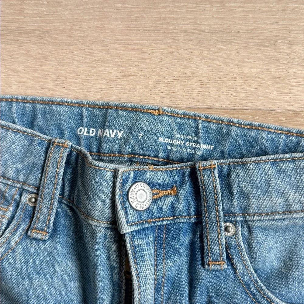 New old navy Distressed Blue Jeans sz 7 slouchy straight high rise girls